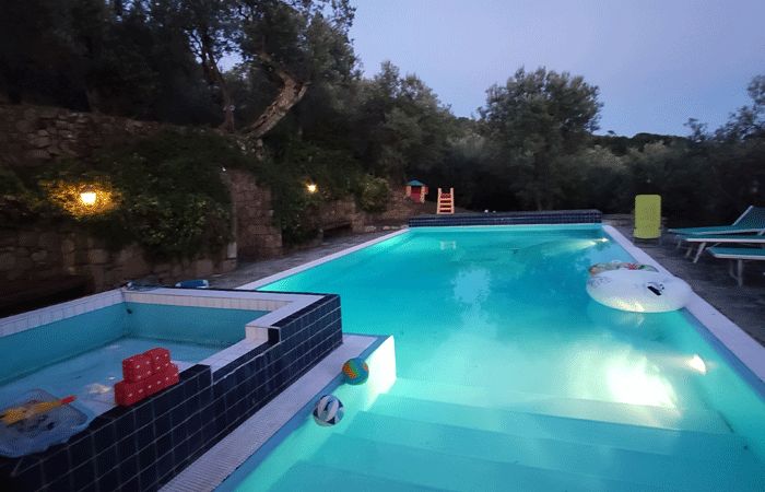 Olive Tree Suites - Swimming pool
